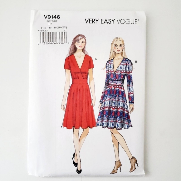 Vogue Sewing Pattern - Picture 1 of 3